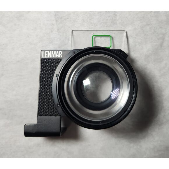 Vivitar 52MM 70-210MM 1:45 MC Lens & Lenmar Telephoto Lens With Case Pre-owned - Picture 6 of 8